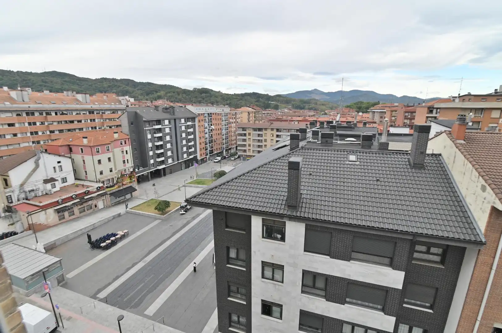 Vista exterior de Piso en venta en Galdakao con Calefacción, Trastero y Balcón