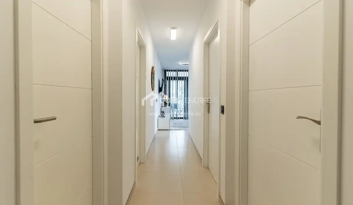 Piso en venta en Adeje con Terraza, Trastero y Piscina
