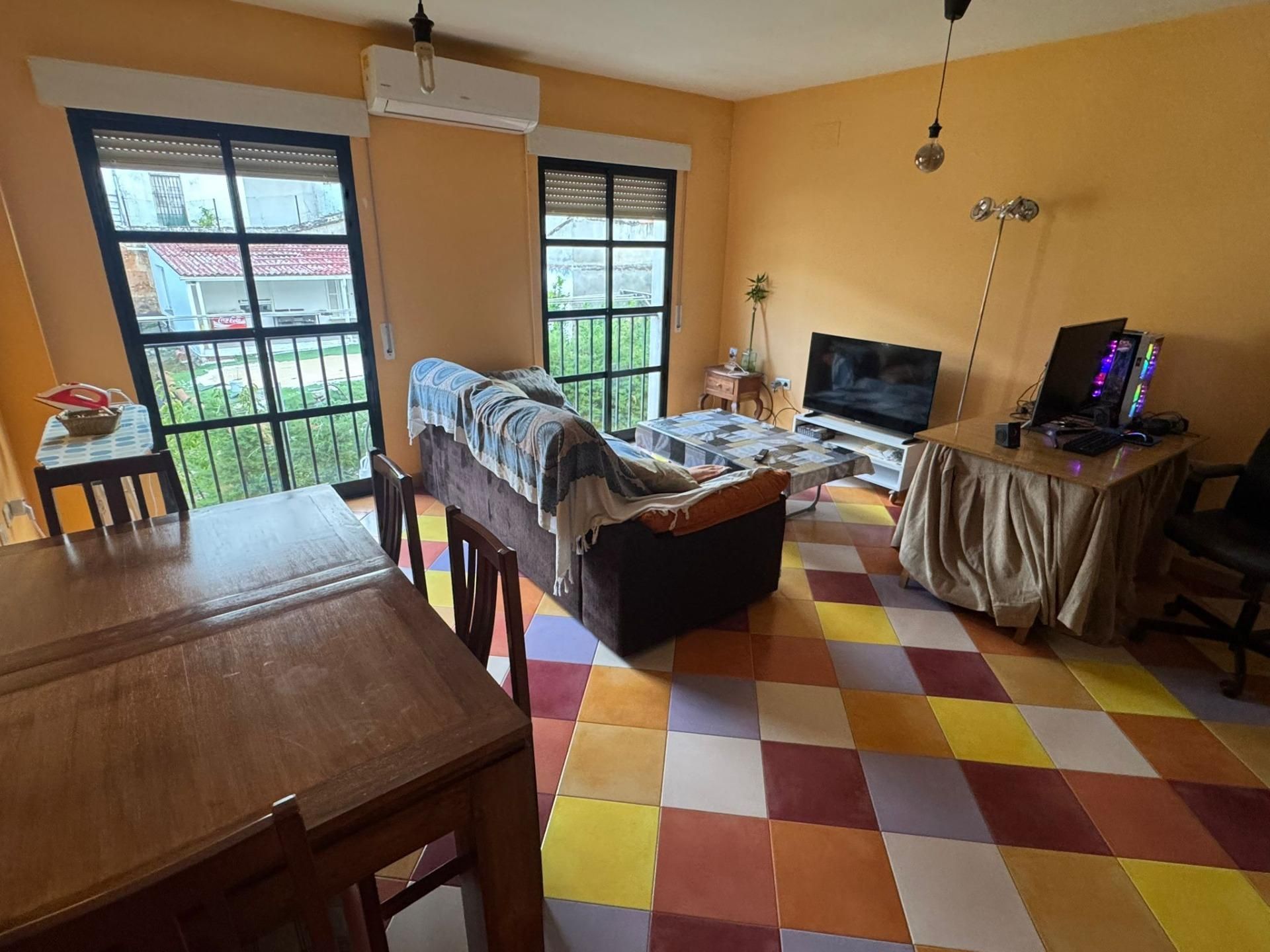 Sala d'estar de Pis en venda en Cáceres Capital amb Aire condicionat