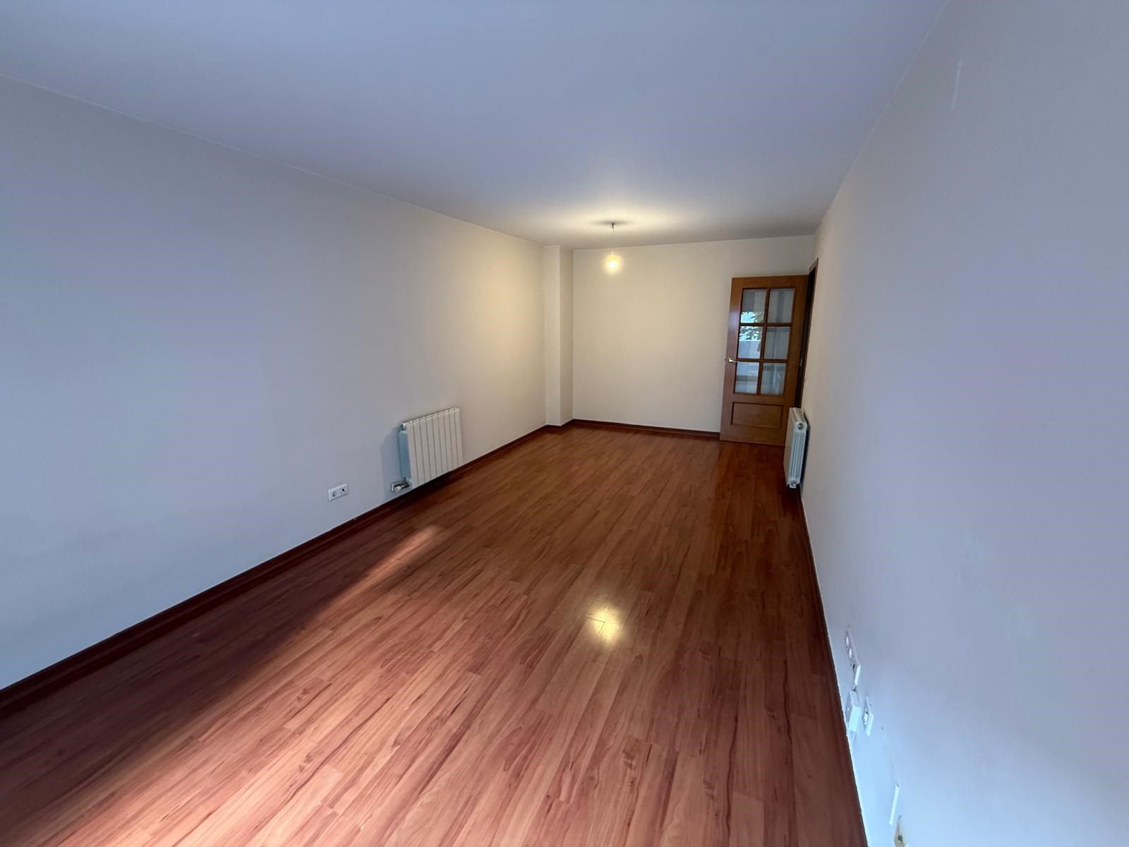 Sala de estar de Piso de alquiler en Girona Capital con Calefacción, Trastero y Balcón