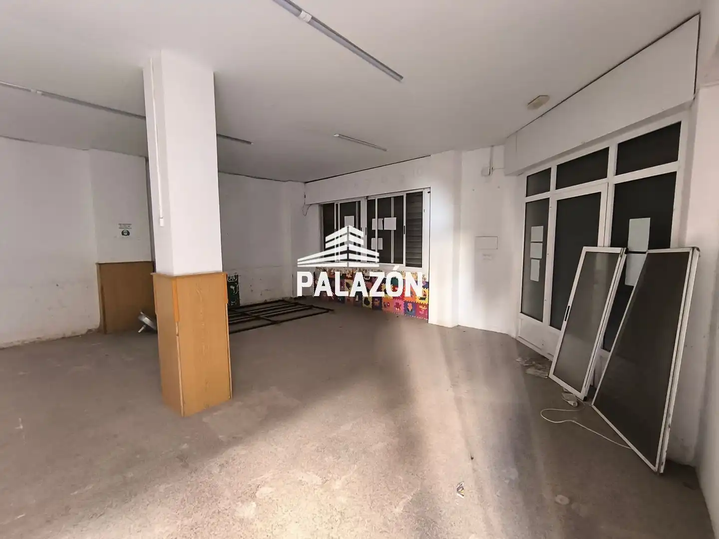 Local comercial en venta en Crevillent