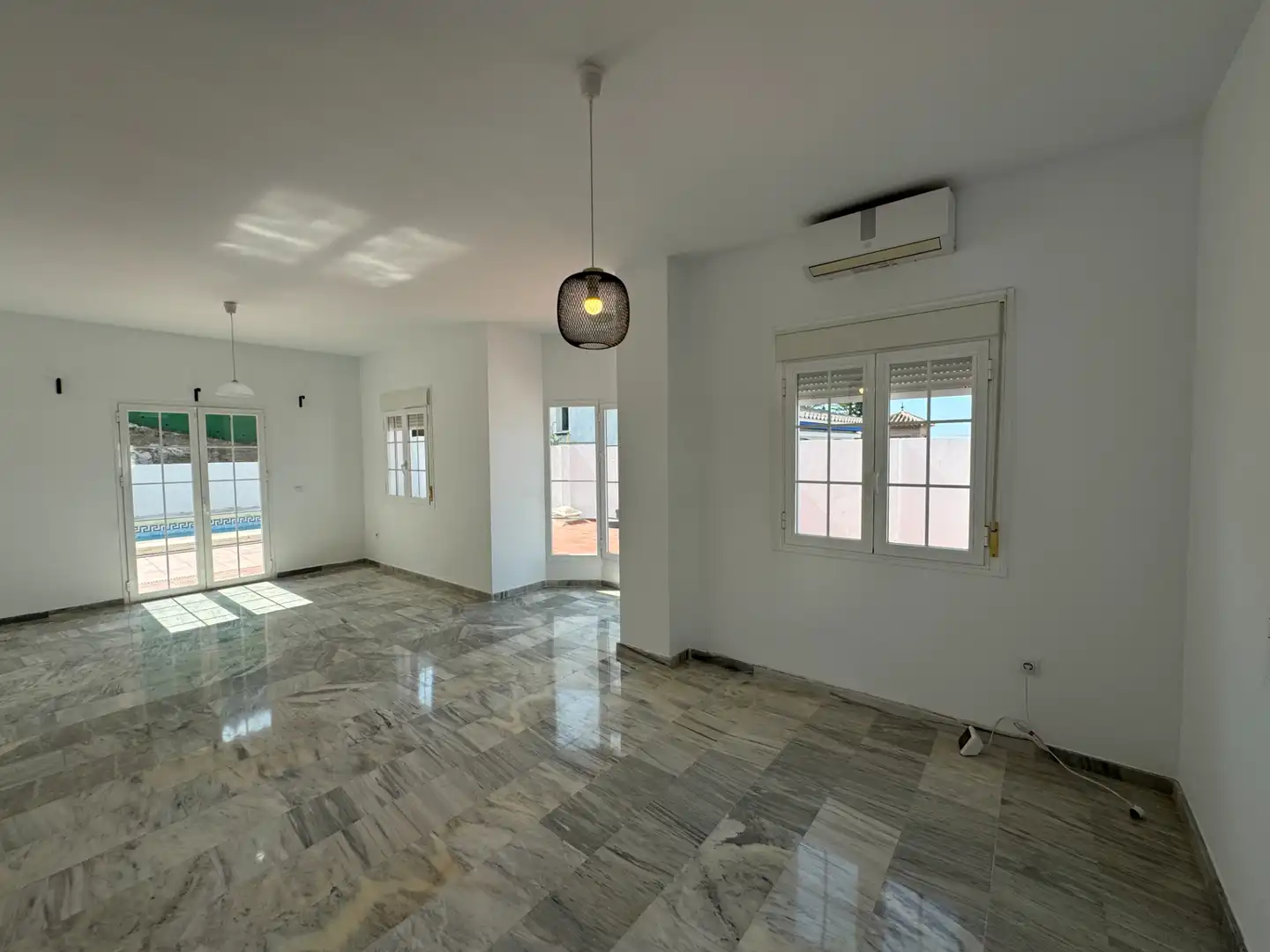 Casa o xalet en venda en Rincón de la Victoria amb Aire condicionat, Jardí privat i Terrassa