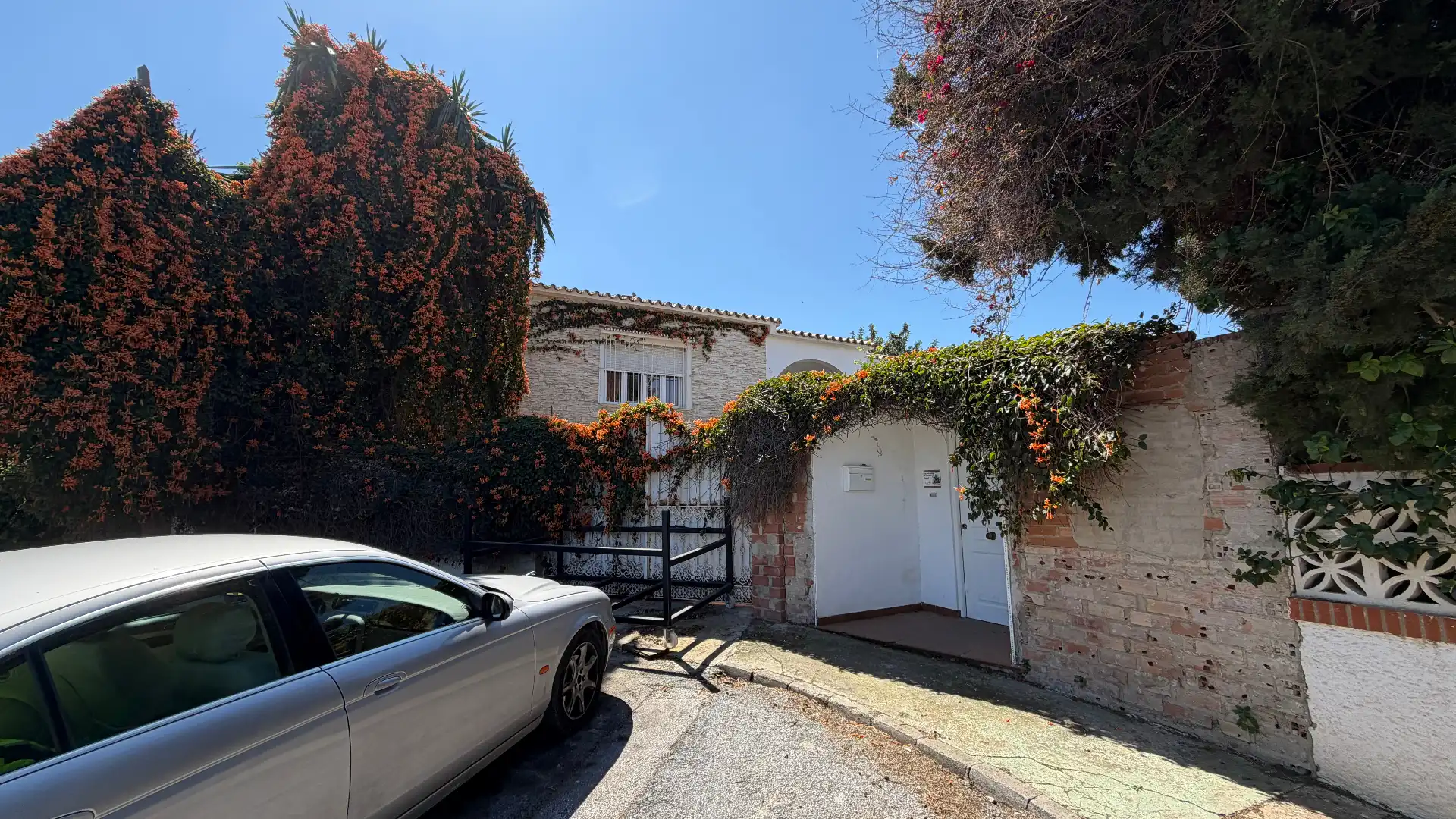 Vista exterior de Casa o chalet en venta en Alhaurín de la Torre
