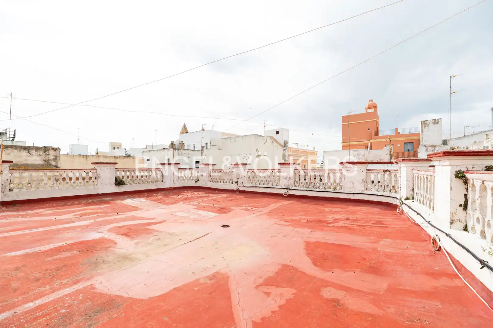 Vista exterior de Casa o chalet en venta en Cádiz con Calefacción, Terraza y Trastero