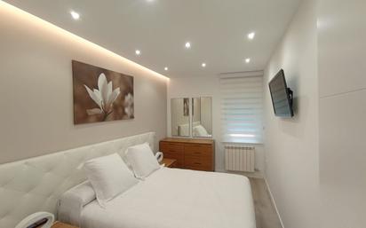 Bedroom of Flat for sale in Salamanca Capital  with Balcony