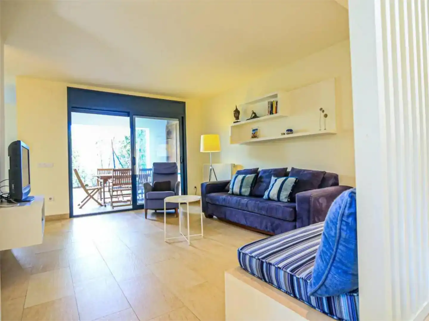 Sala de estar de Casa o chalet de alquiler en Cambrils con Aire acondicionado, Jardín privado y Piscina
