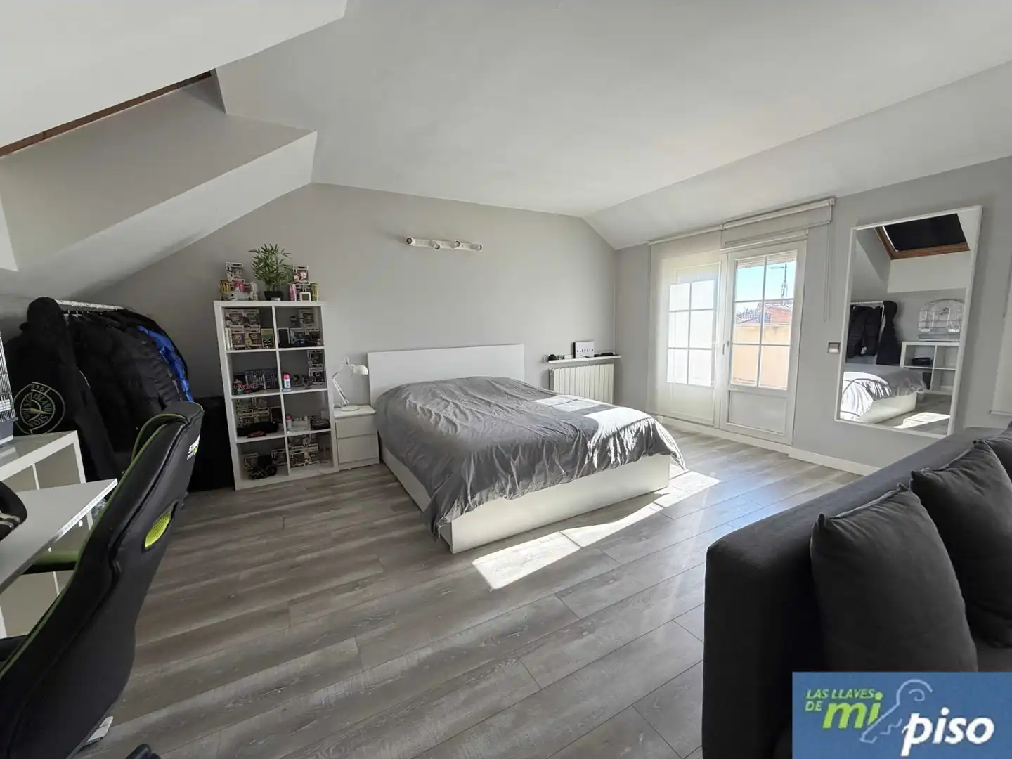 Habitación de Casa adosada en venta en Arroyo de la Encomienda con Calefacción, Jardín privado y Parquet
