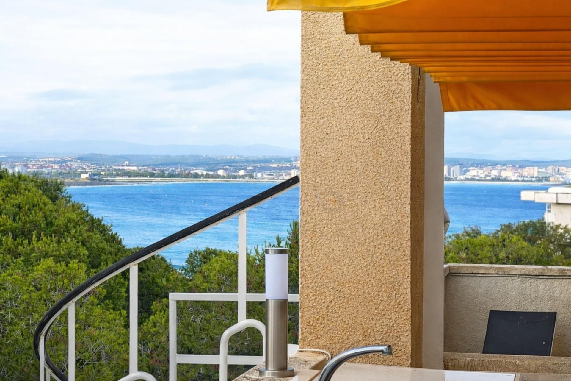 Balcony of Apartment for sale in Salou  with Air Conditioner, Parquet flooring and Terrace