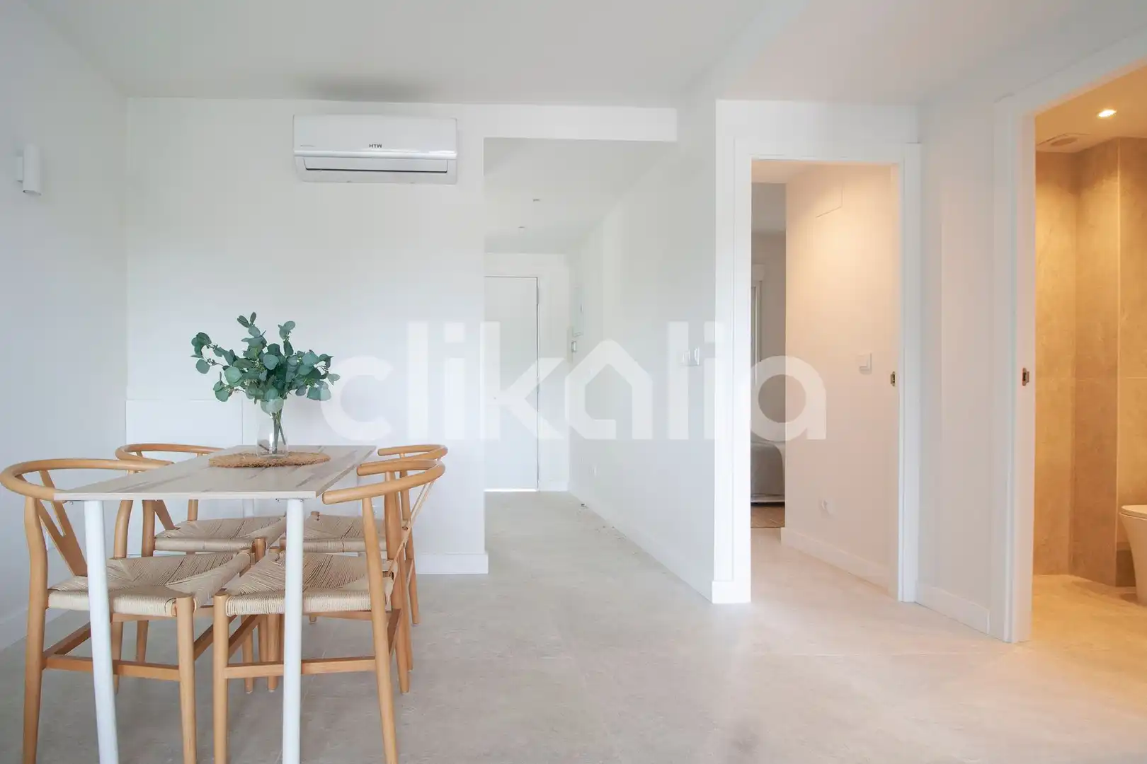 Dining room of Flat for sale in Marbella  with Air Conditioner, Private garden and Terrace