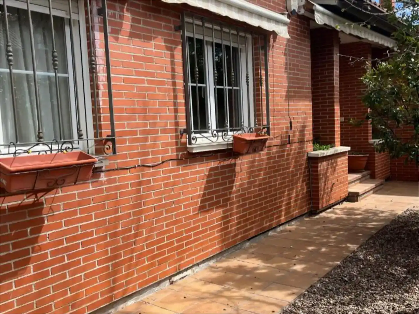 Vista exterior de Casa o xalet en venda en Rivas-Vaciamadrid amb Aire condicionat