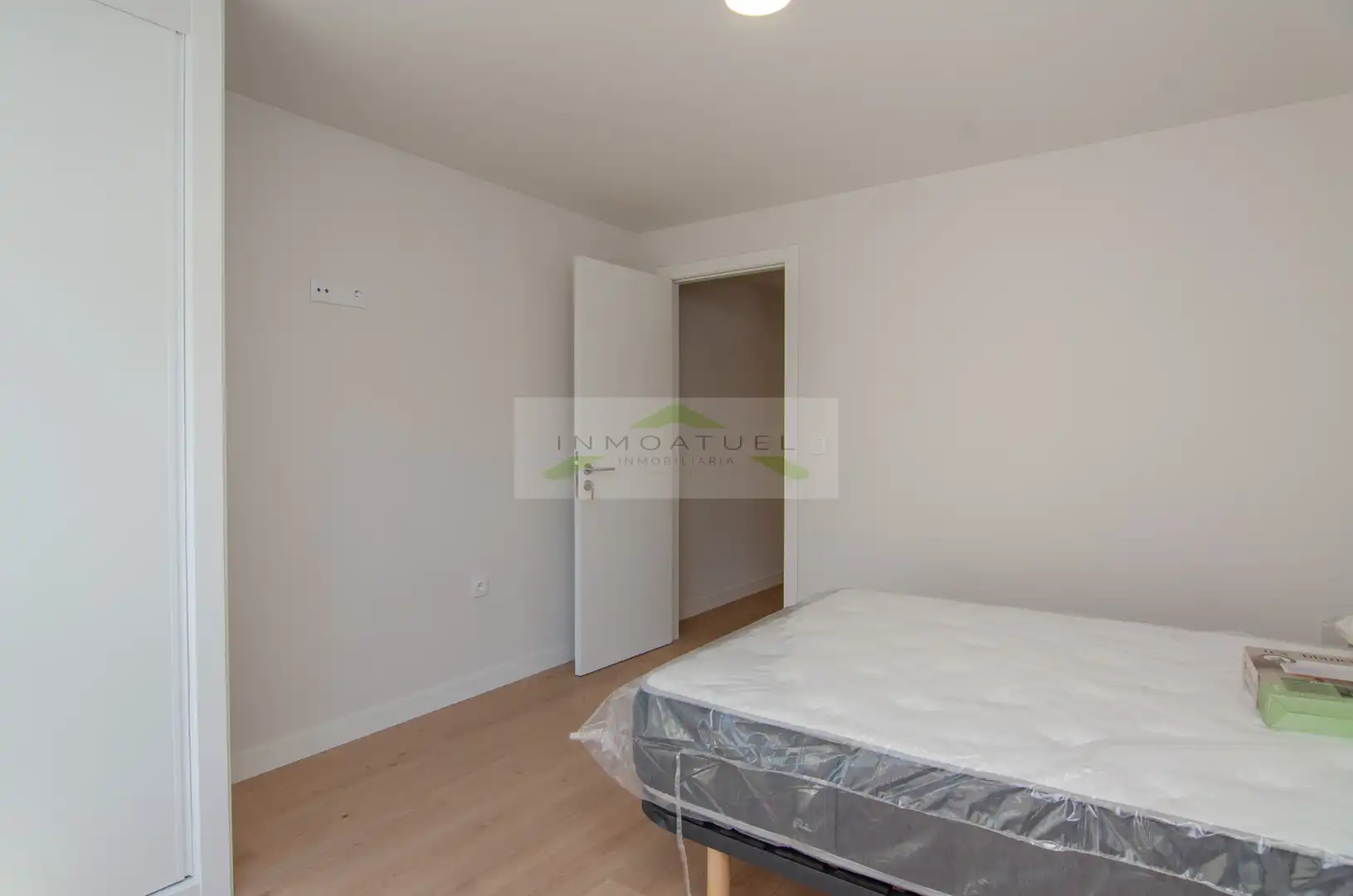 Habitación de Piso de alquiler en A Coruña Capital  con Calefacción, Amueblado y Horno