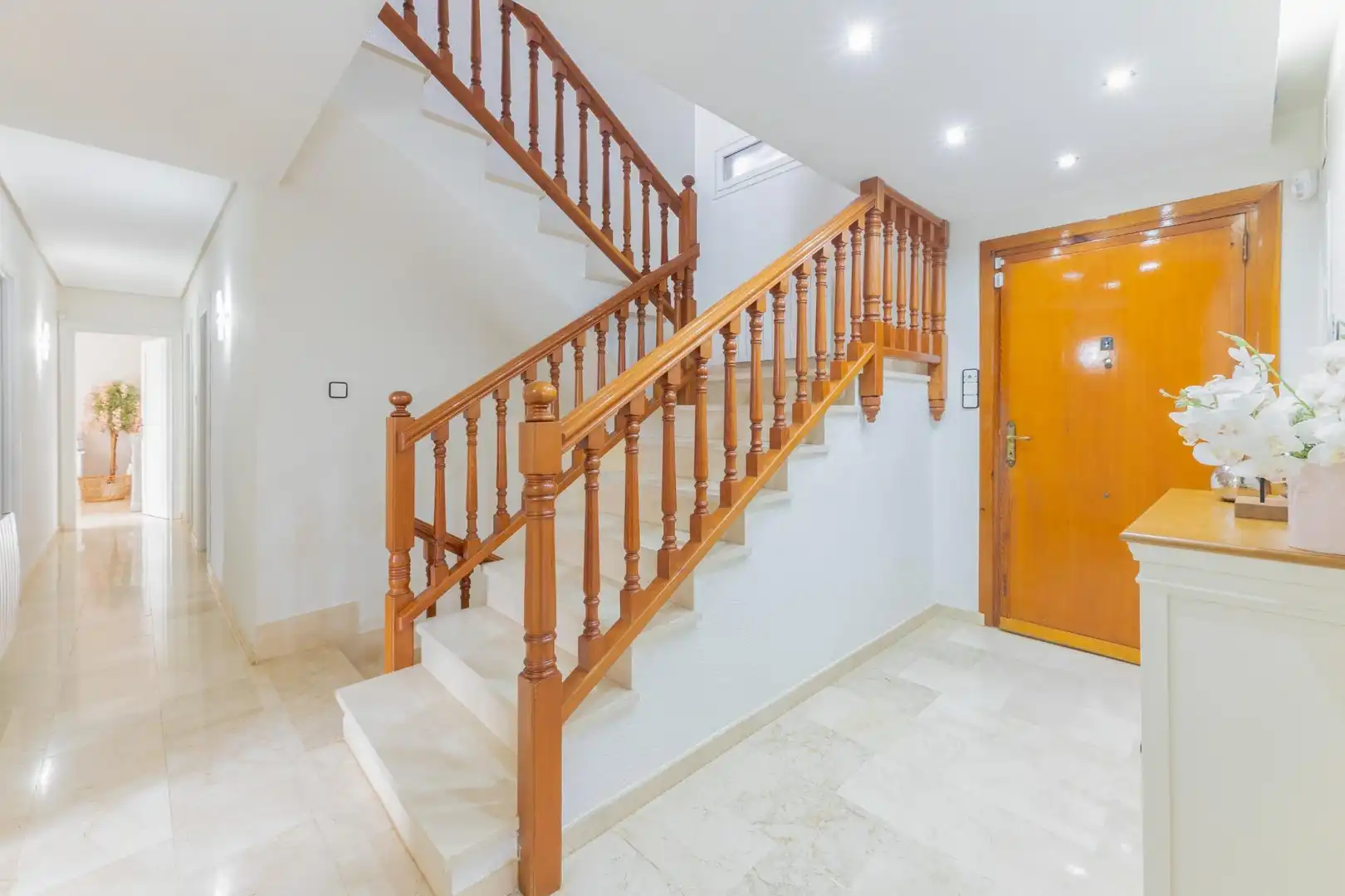 Casa o xalet en venda en Requena amb Jardí privat, Terrassa i Piscina
