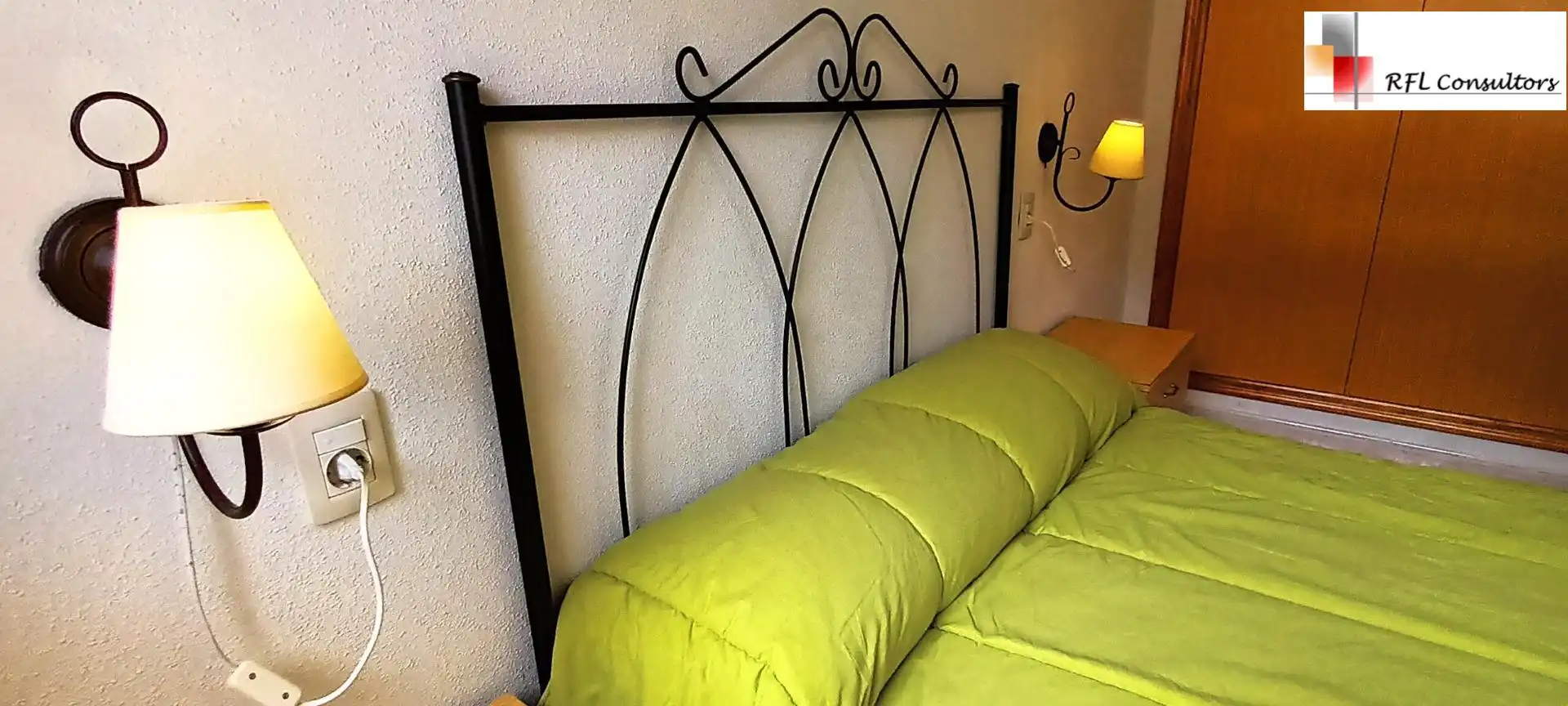 Schlafzimmer von Wohnungen zur Miete in Torreblanca mit Klimaanlage, Privatgarten und Terrasse