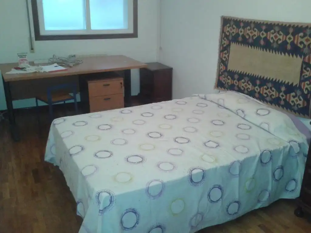Schlafzimmer von Wohnung zur Miete in Ourense Capital  mit Heizung, Parkett und Möbliert