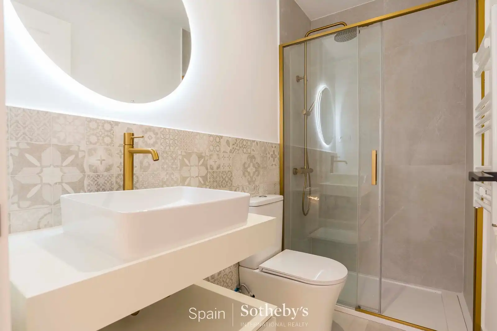 Apartments for sale in Calle de Benito Gutiérrez, Argüelles