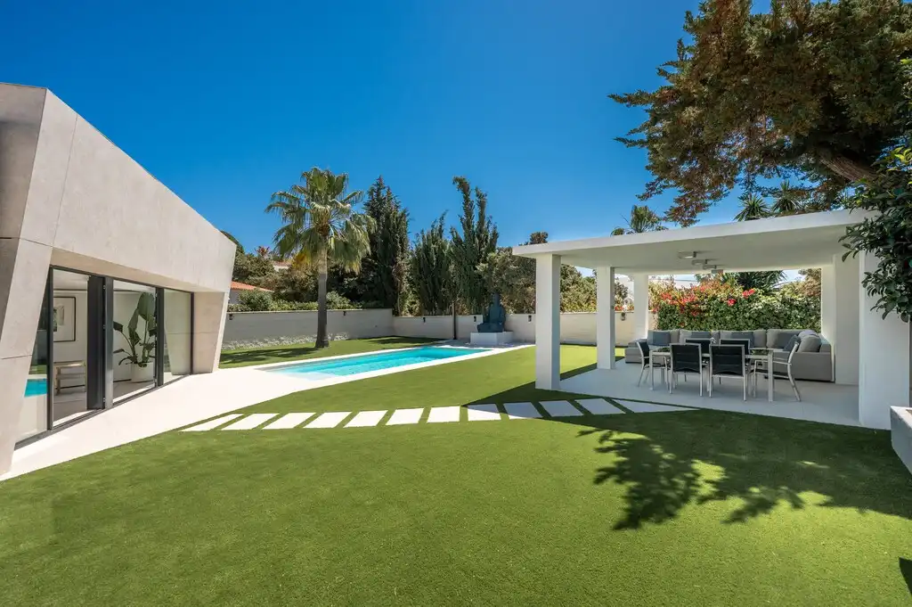 Terraza de Casa o chalet en venta en Marbella con Aire acondicionado, Calefacción y Jardín privado