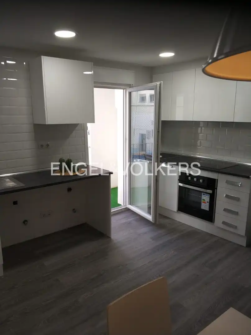 Cuina de Pis de lloguer en Valencia amb Aire condicionat, Calefacció i Parquet