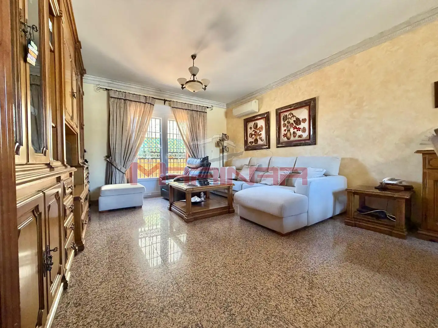 Sala d'estar de Casa adosada en venda en Seseña amb Calefacció, Jardí privat i Traster