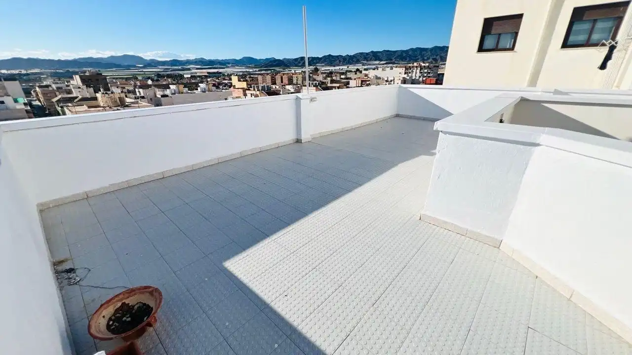 Penthouse with terrace for sale in Casco Antiguo, imagen 7