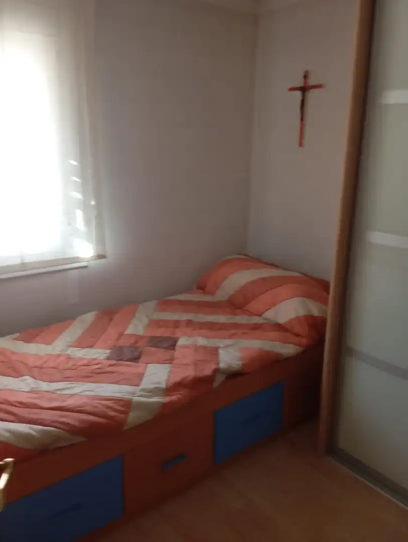 Dormitori de Pis en venda en Terrassa amb Calefacció, Parquet i Moblat
