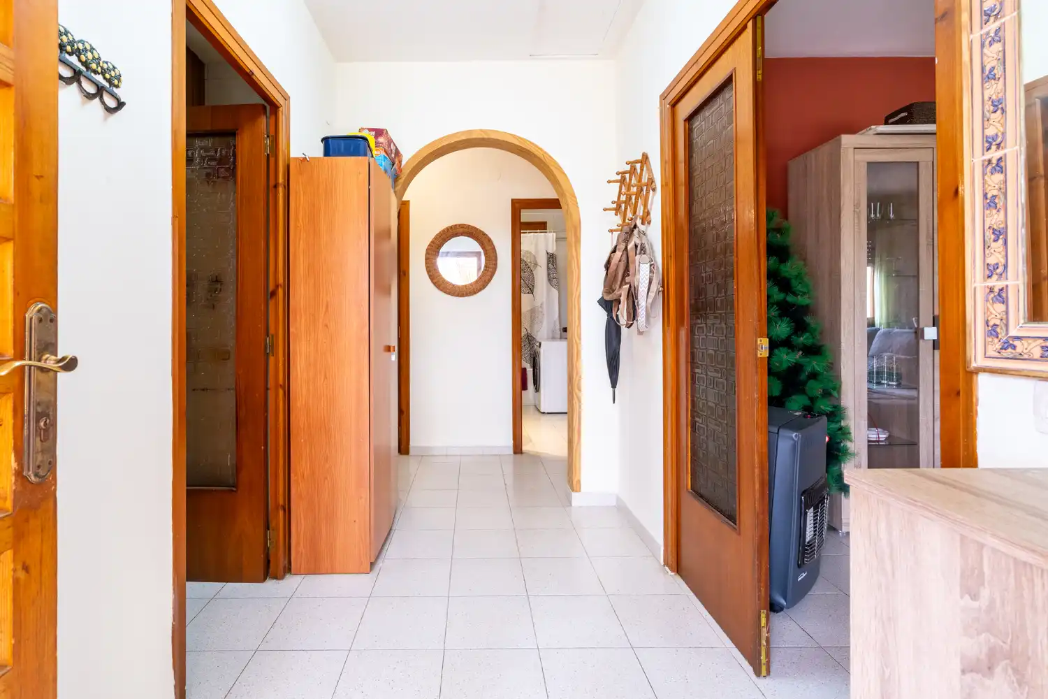 Houses for sale in Aldover  with Air Conditioner, Private garden and Terrace