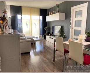 Living room of Flat for sale in Premià de Mar  with Air Conditioner, Heating and Parquet flooring