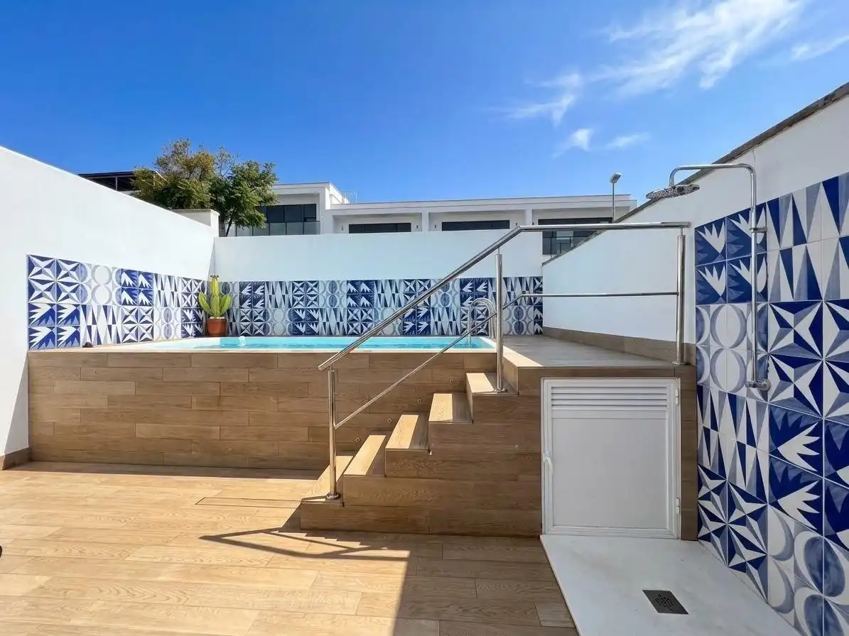 Swimming pool of Detached homes for sale in Algeciras  with Air Conditioner, Heating and Swimming Pool
