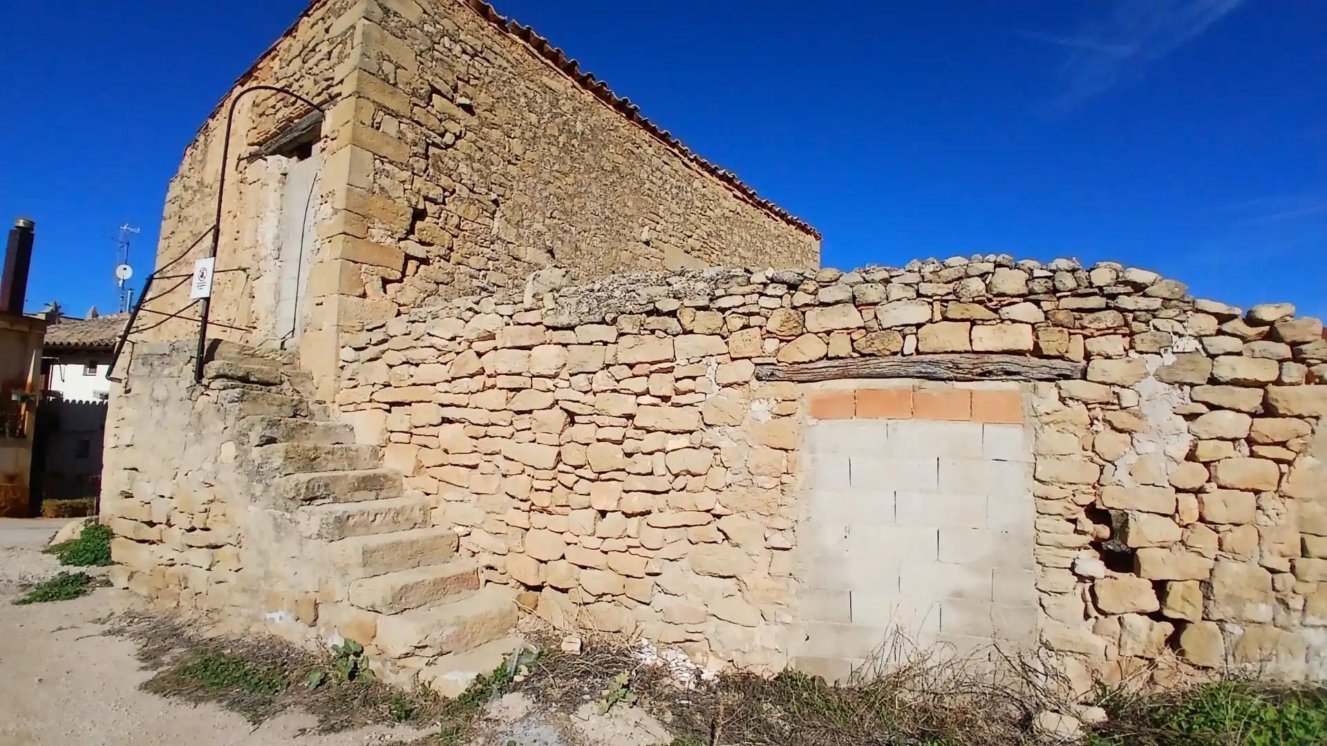 Exterior view of Country homes for sale in Cretas, Teruel
