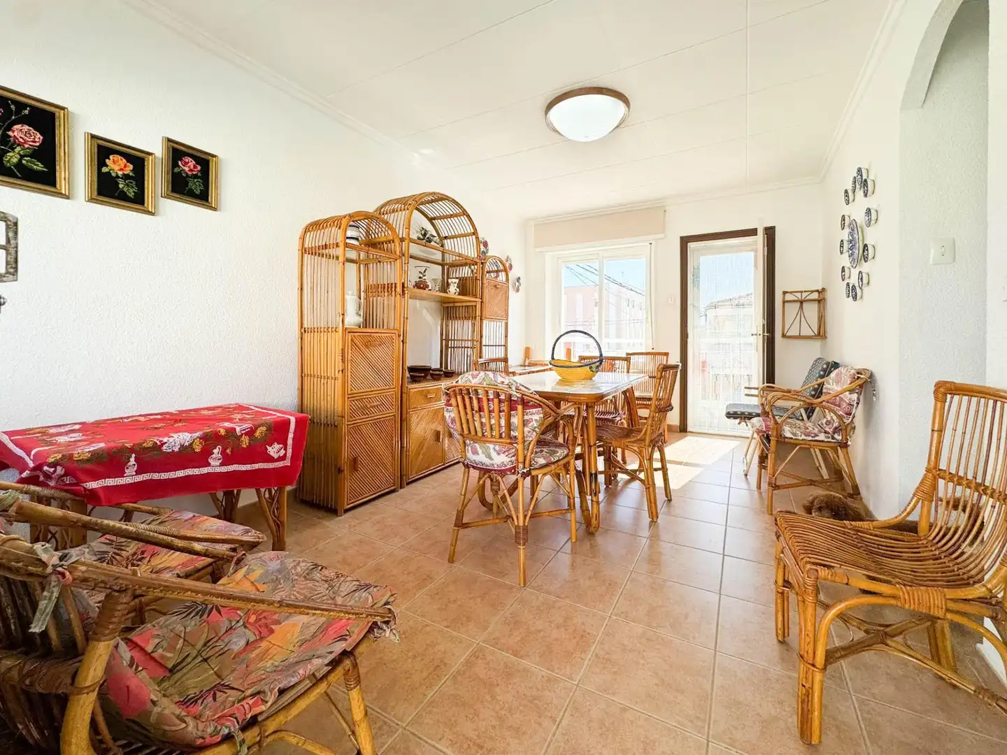 Comedor de Apartamento de alquiler en Santa Pola con Terraza, Amueblado y Balcón