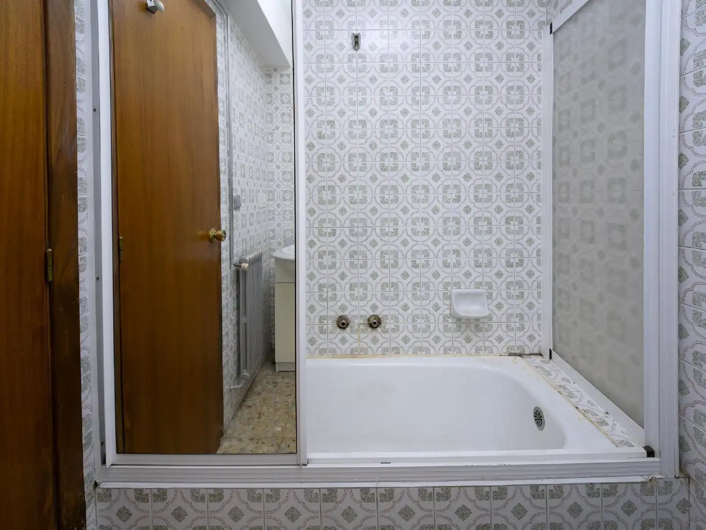 Bathroom of Flat for sale in Ponferrada  with Storage room