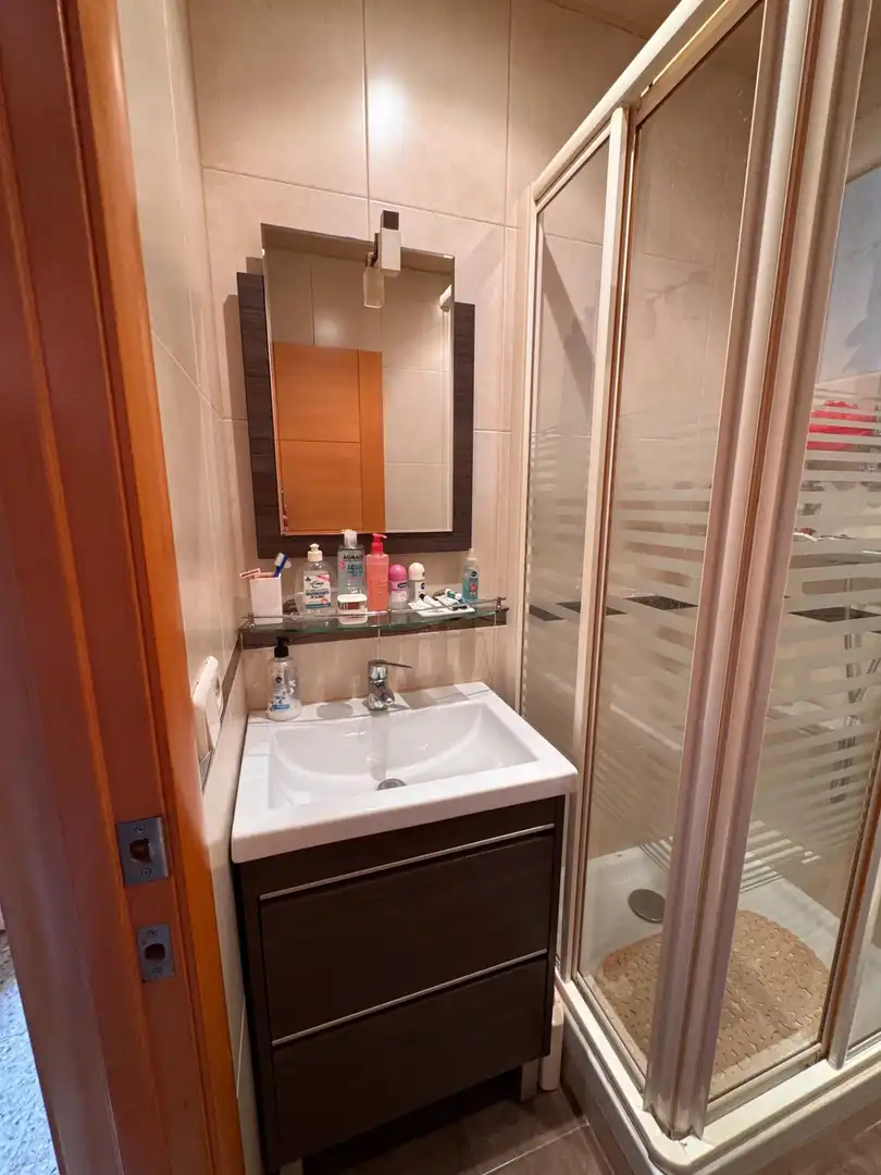 Bathroom of Flat for sale in Barcelona  with Balcony