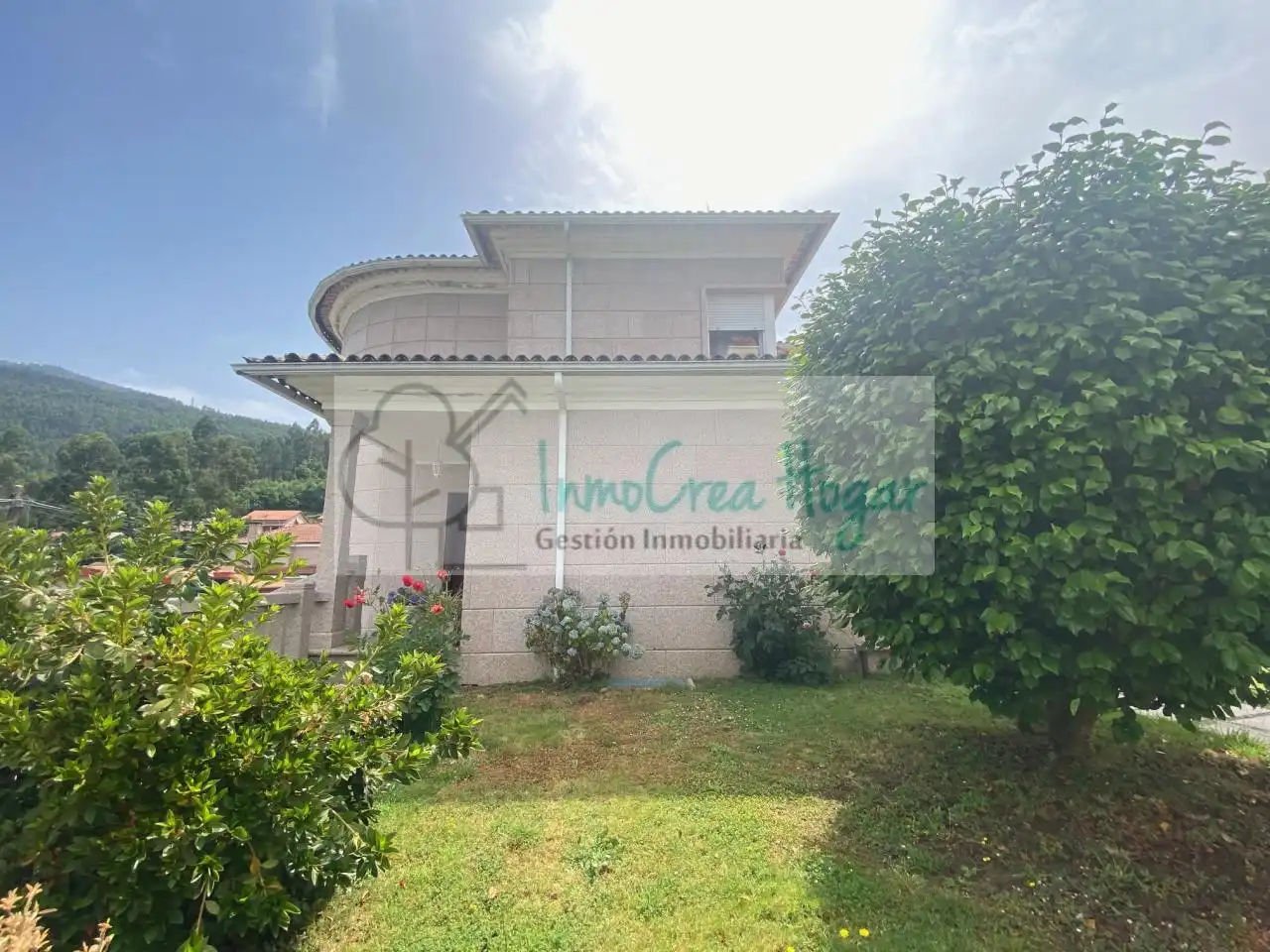 Exterior view of Houses for sale in Mos  with Heating, Private garden and Storage room