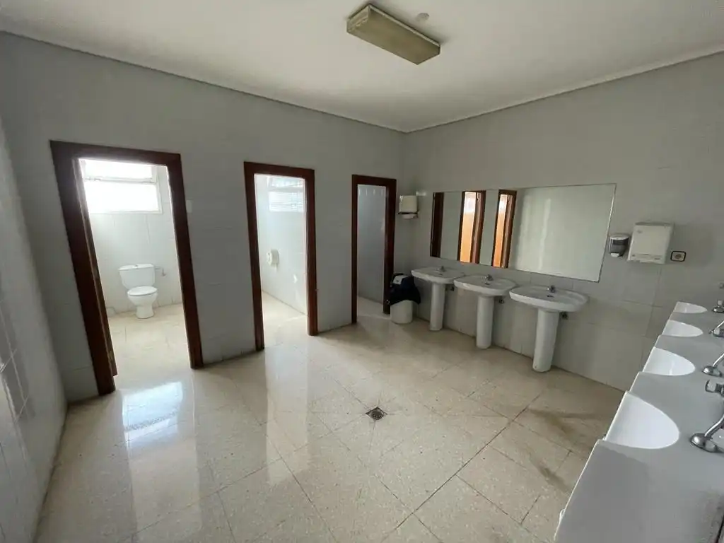 Bathroom of Office for rent in Valle de Trápaga-Trapagaran  with Air Conditioner