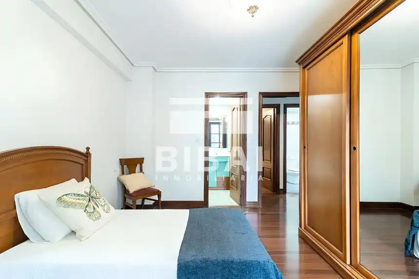 Habitación de Piso en venta en Arrasate / Mondragón con Calefacción y Balcón
