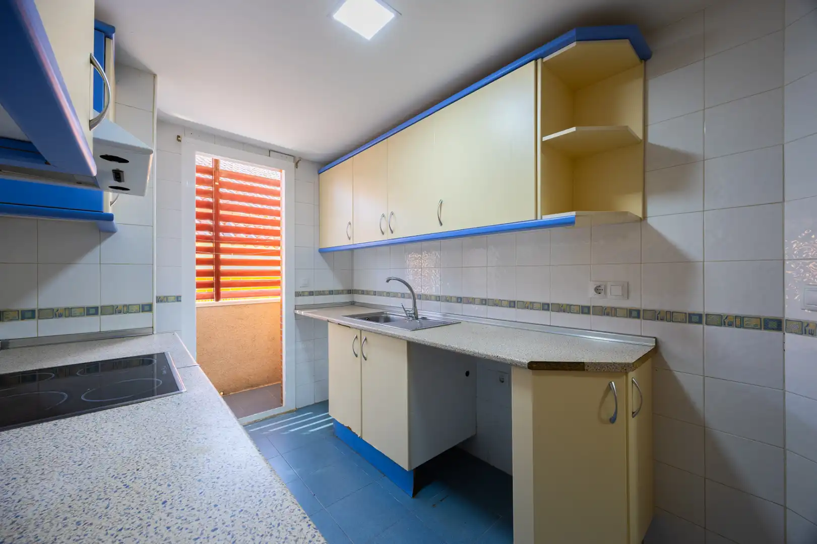 Kitchen of Flat for sale in Gerindote  with Storage room and Community pool