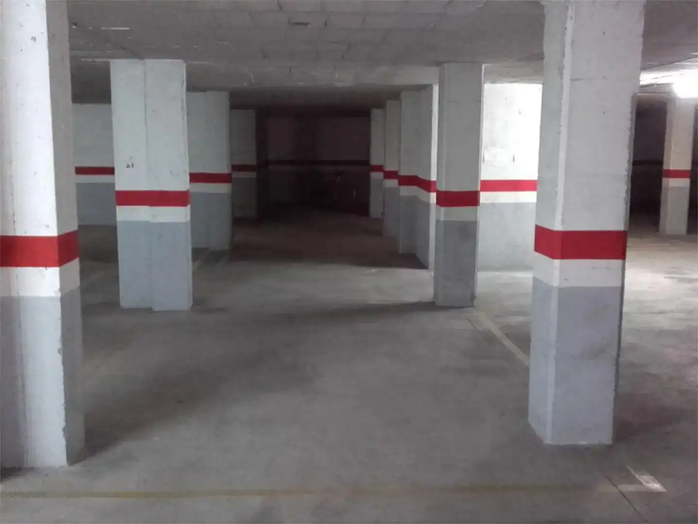 Parkplatz von Garage zur Miete in Olot