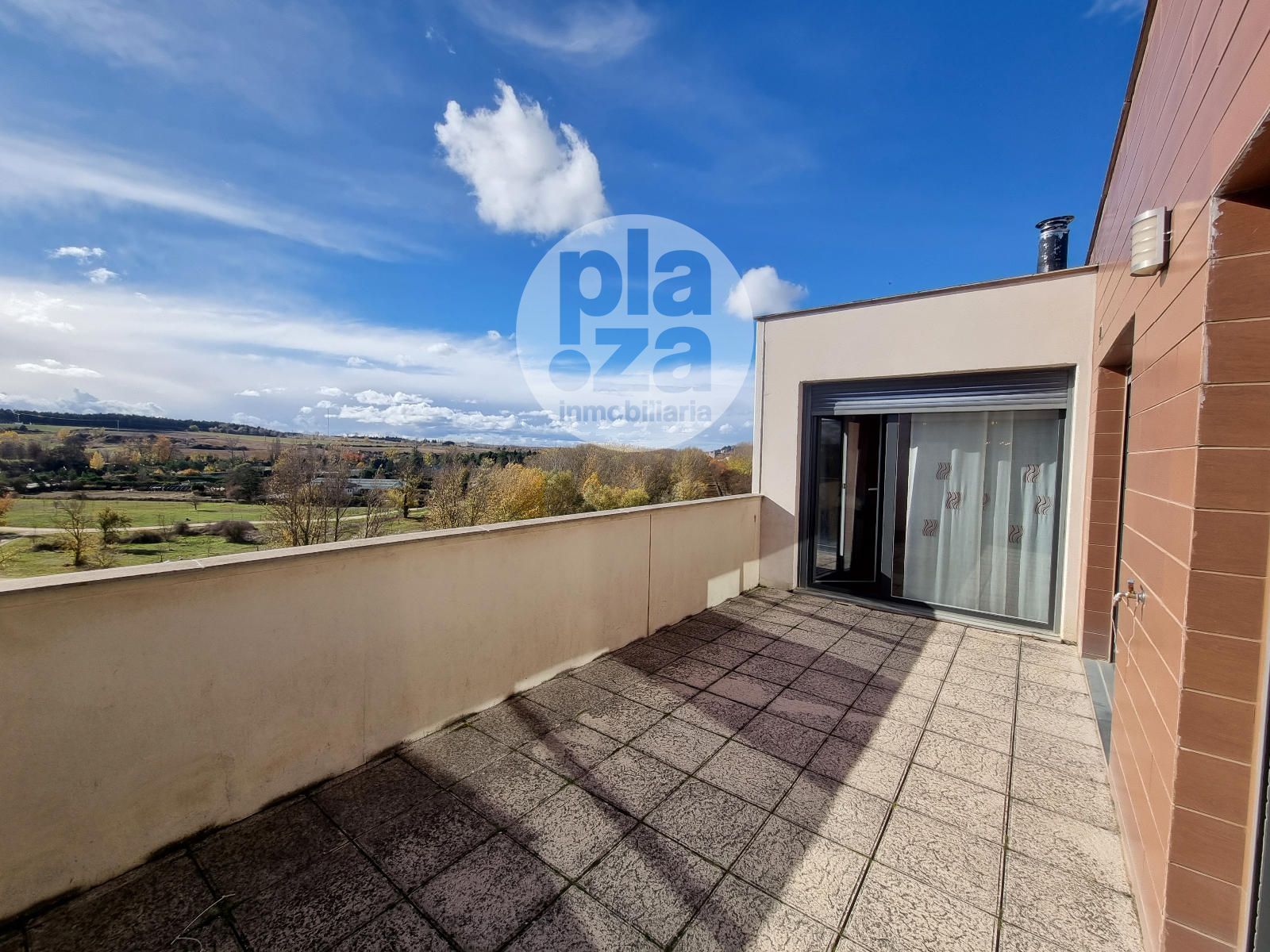 Terraza de Ático en venta en Burgos Capital con Calefacción, Terraza y Trastero