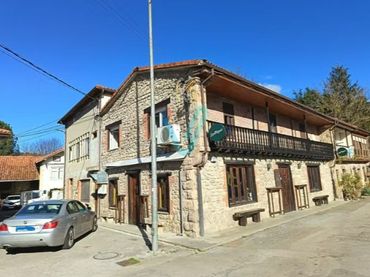 Casa rustica in vendita a AV.GENERAL 75