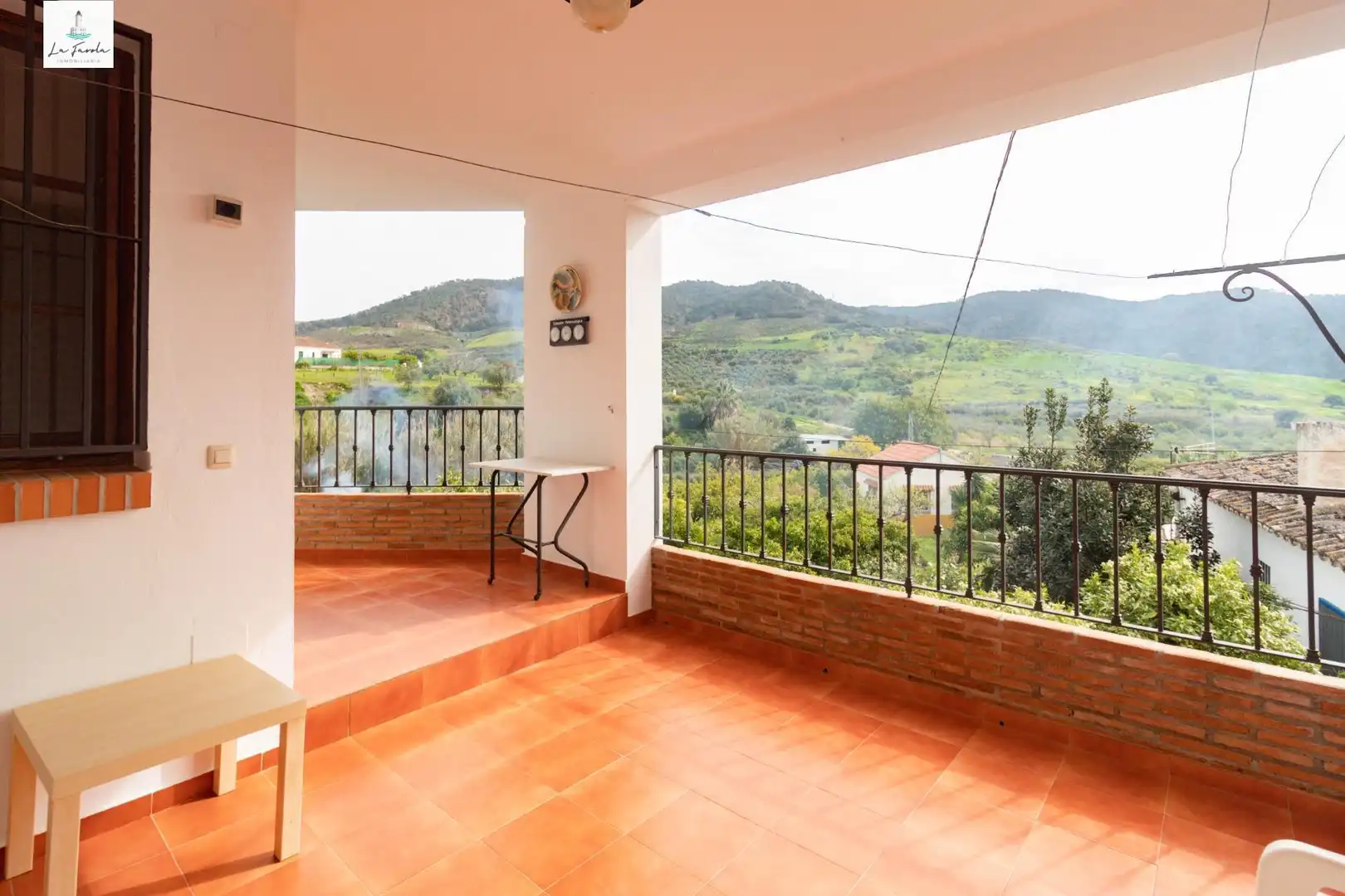 Terrassa de Casa o xalet en venda en Carratraca amb Aire condicionat, Jardí privat i Terrassa