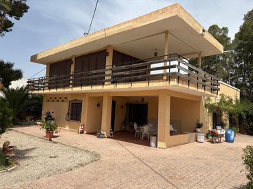 Villa avec piscine à vendre à Plaza Castelar - Mercado Central