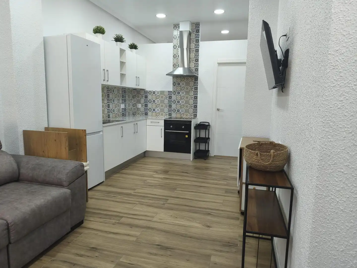 Kitchen of Ground floor for sale in Elche / Elx  with Air Conditioner, Parquet flooring and Furnished