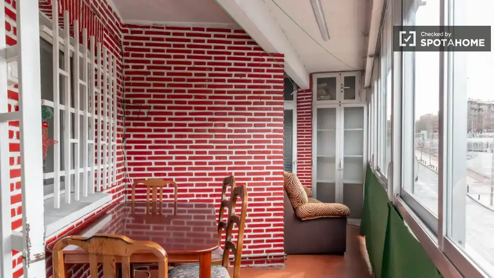 Balcony of Flat for rent in Madrid  with Air Conditioner, Heating and Furnished