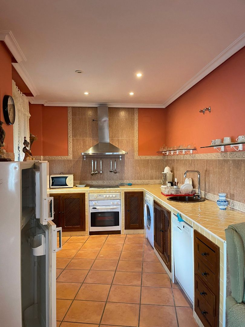 Cuina de Casa o xalet en venda en Malpartida de Plasencia amb Aire condicionat, Calefacció i Terrassa
