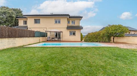 Foto 3 de Casa adosada en venda a Calle del Canal, La Navata, Galapagar