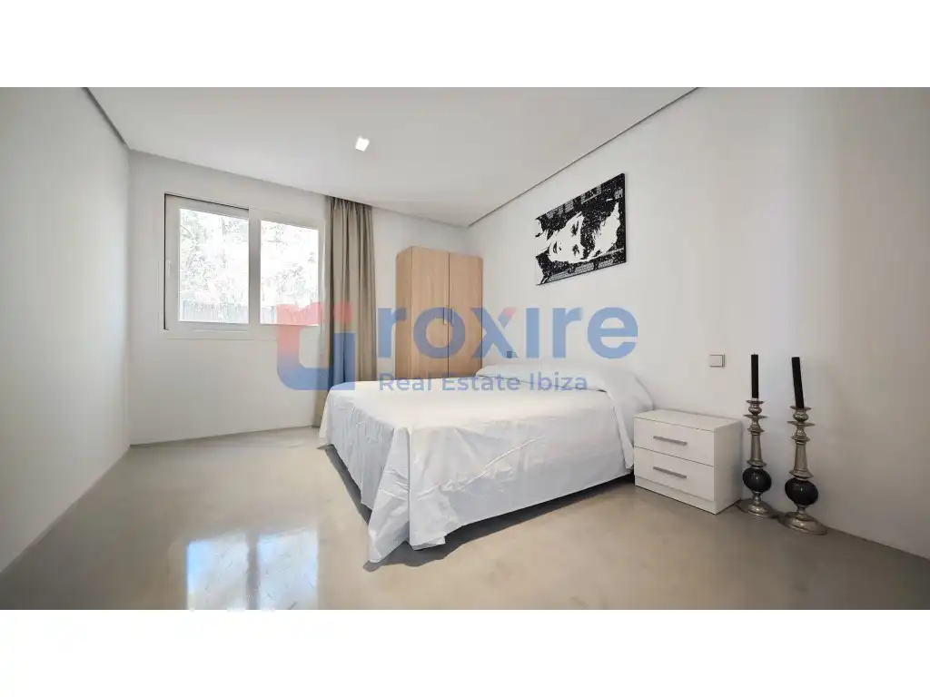 Dormitori de Casa o xalet en venda en Santa Eulària des Riu amb Aire condicionat, Jardí privat i Terrassa