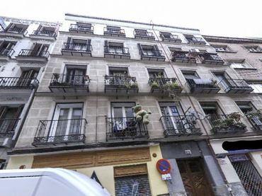 Flat for sale in C/ Valverde