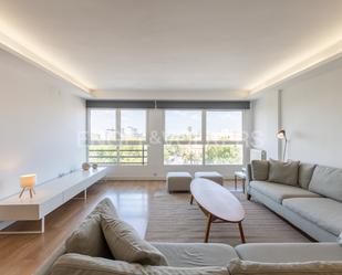 Sala d'estar de Apartament de lloguer en  Valencia Capital amb Aire condicionat i Calefacció