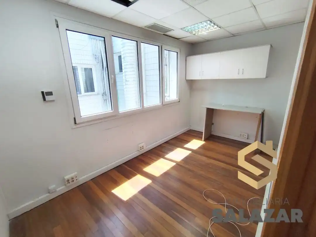 Office space with lift for sale in Uribitarte Kalea, imagen 2