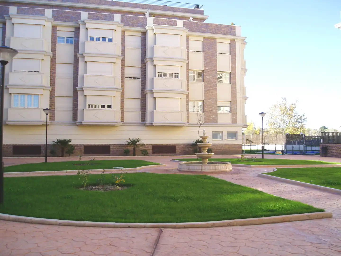 Vista exterior de Apartament en venda en Madrid amb Aire condicionat, Calefacció i Parquet