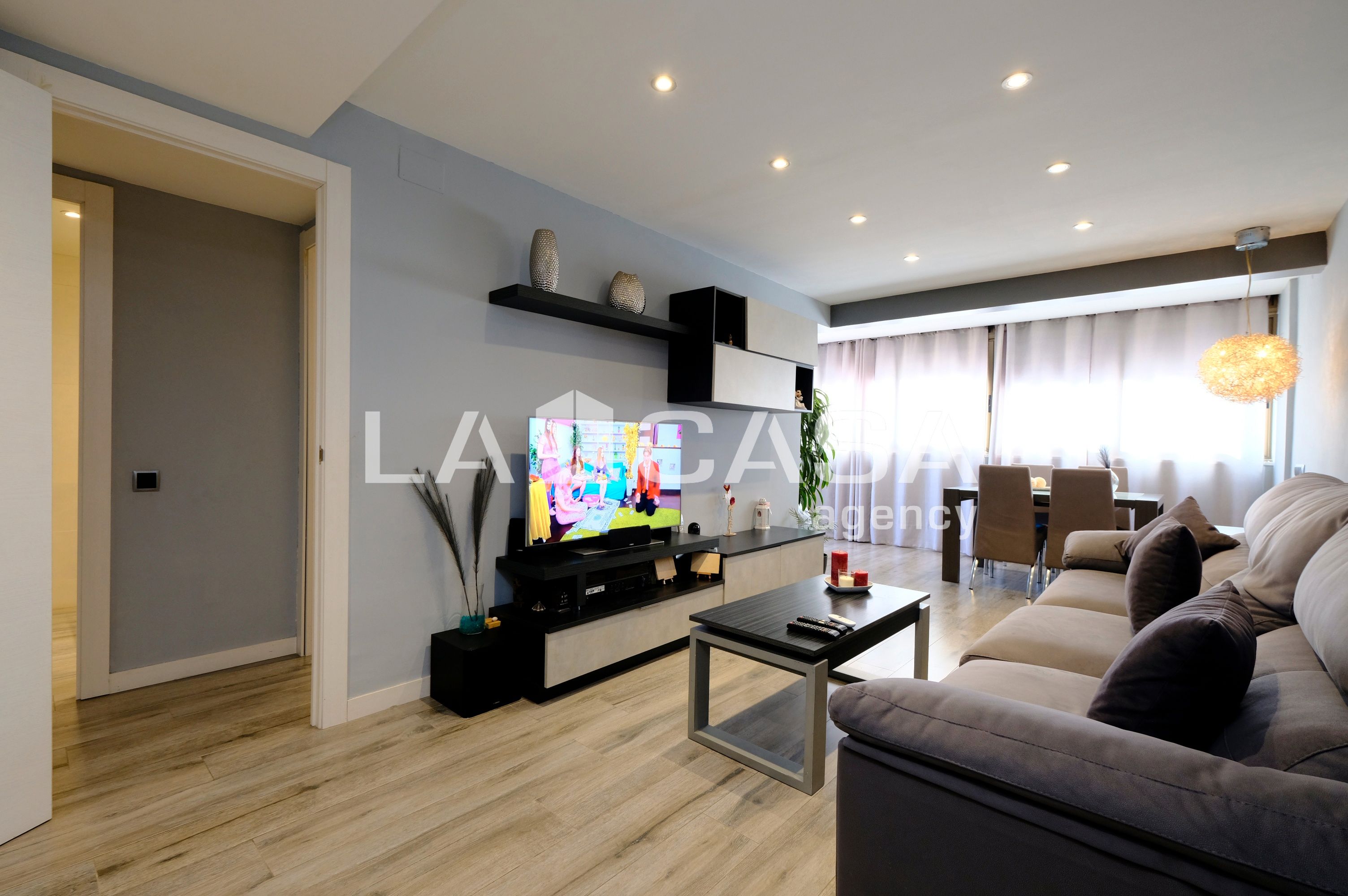 Living room of Flat for sale in  Barcelona Capital  with Heating, Swimming Pool and Balcony